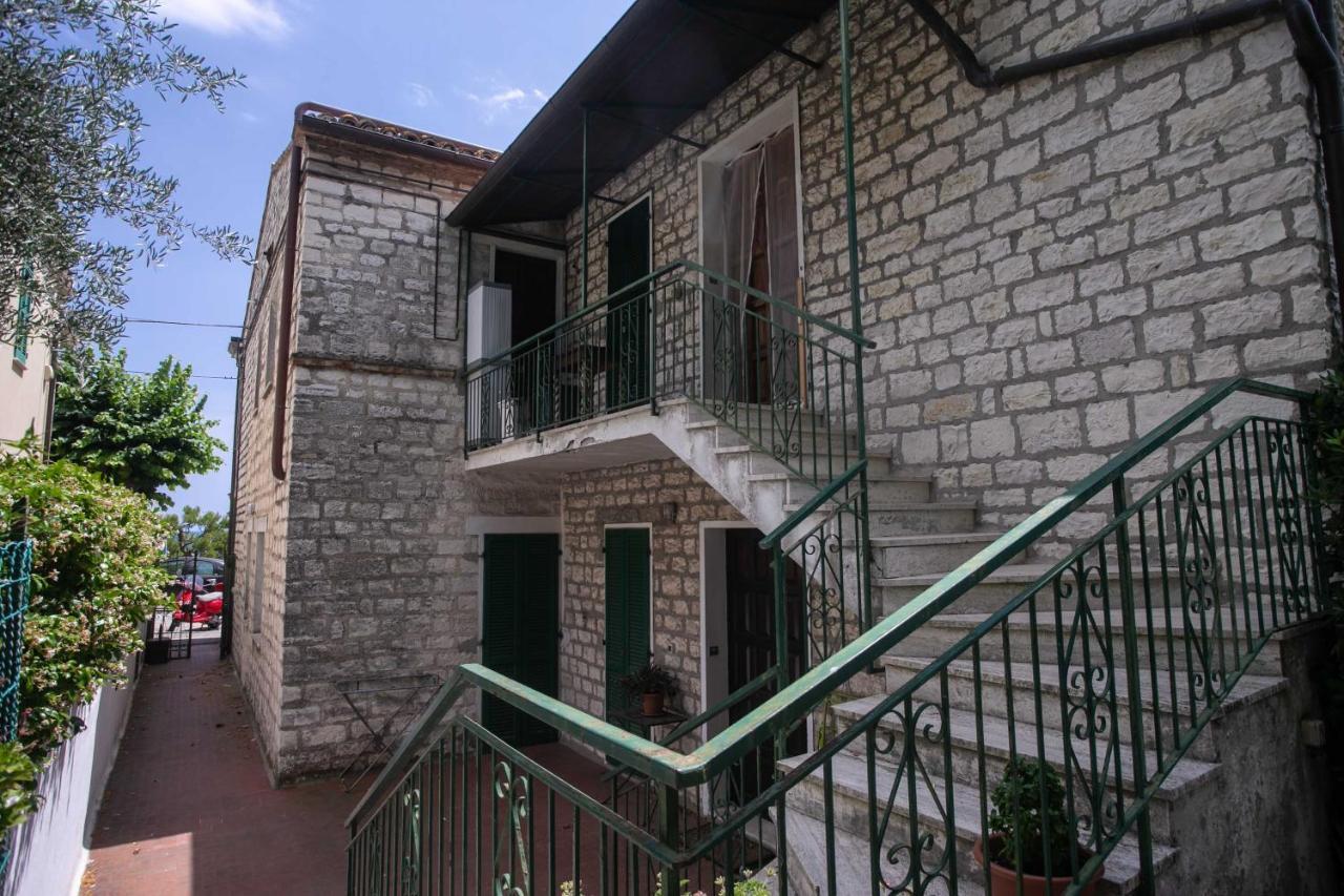 N237 - Numana, trilocale a 100 metri dal centro Apartment Exterior foto